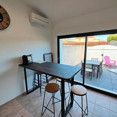 Maison Classe 3 Etoiles Perols Avec Terrasse Et Clim Room photo